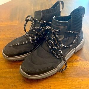 Rockport women’s R-Evolution bootie ankle bungie boot sz 10 women black